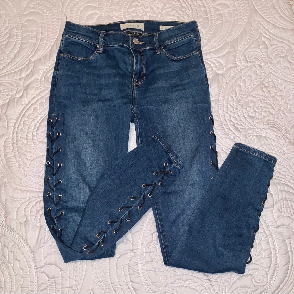 PacSun ankle jegging jeans w lacing on the side